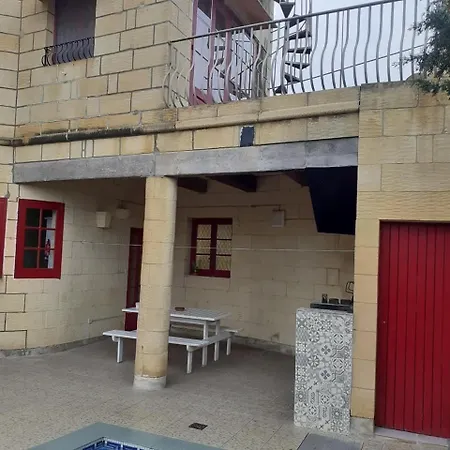 4 Bedroom Farmhouse With Private Pool In Xaghra Gozo Il-Pergla